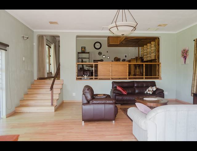 3 BEDROOM HOUSE FOR SALE IN SCOTTBURGH CENTRAL